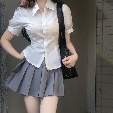 日系jk白衬衫上衣女夏设计感小众泡泡袖收腰显瘦纯欲辣妹短袖衬衣