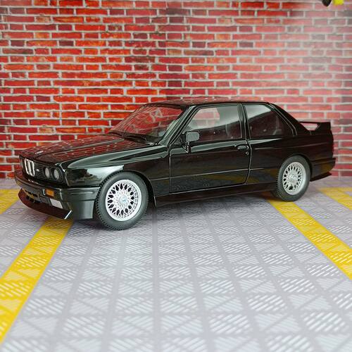 金丽方1901-440仿真M3 E30 1988款合金车模超跑声光玩具车孩子