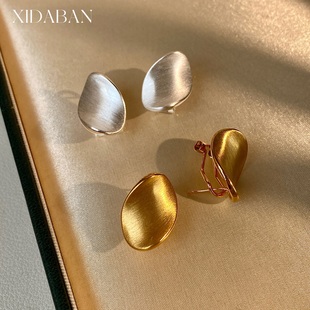 轻奢高级感不规则拉丝椭圆耳环秋冬爆款 简约扭曲金属耳钉小众耳饰