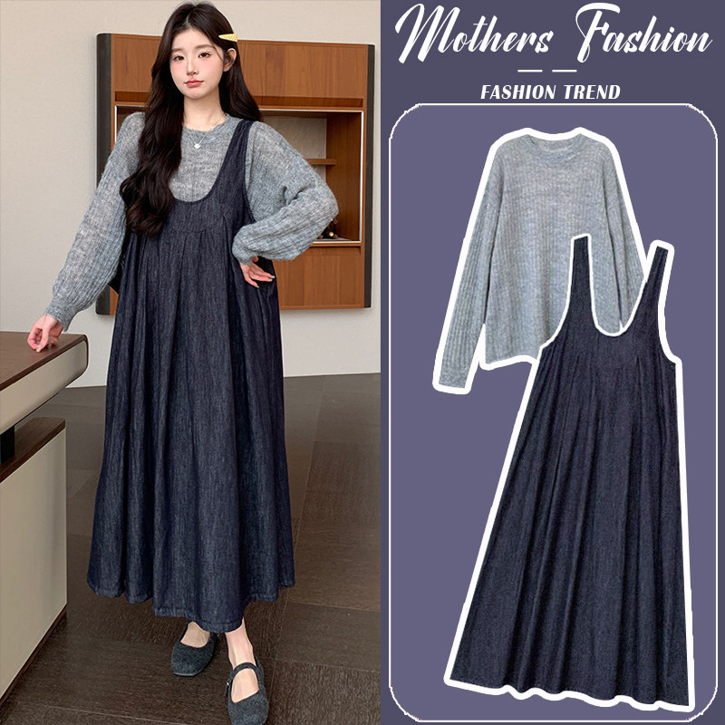 孕妇连衣裙套装春秋2026新款孕期穿搭蓝色牛仔背带裙上衣两件套女