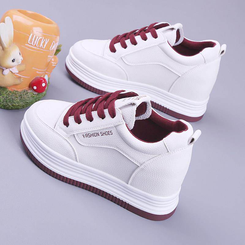 香港女式白鞋2025夏季新款厚底轻便多功能显瘦真皮软底运动休闲鞋