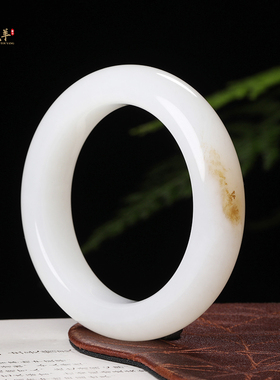 新疆和田玉正圈手镯老料羊脂白玉