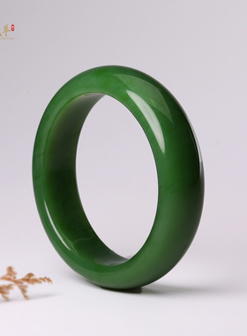 和田玉碧玉手镯女士精品老料宽条