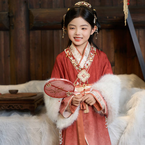 十三余童装秋季女童绣花刺绣汉服