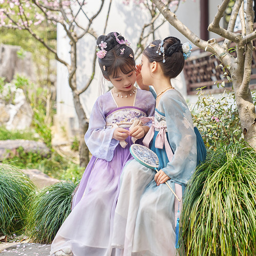 十三与童装夏款女童三色连衣裙