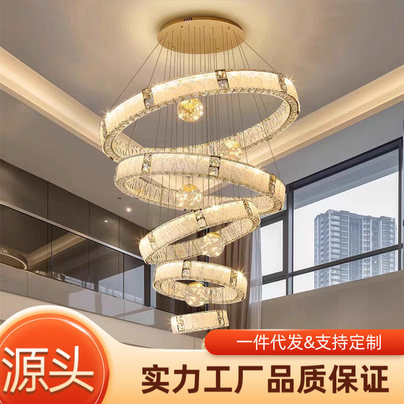 复式楼大吊灯别墅中空客厅吊