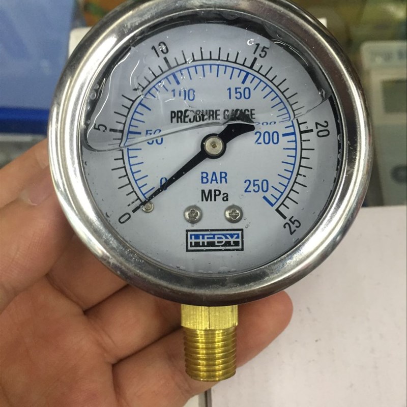 耐震压力表YN60 250BAR  25MPA 表盘60MM 1/4英制牙