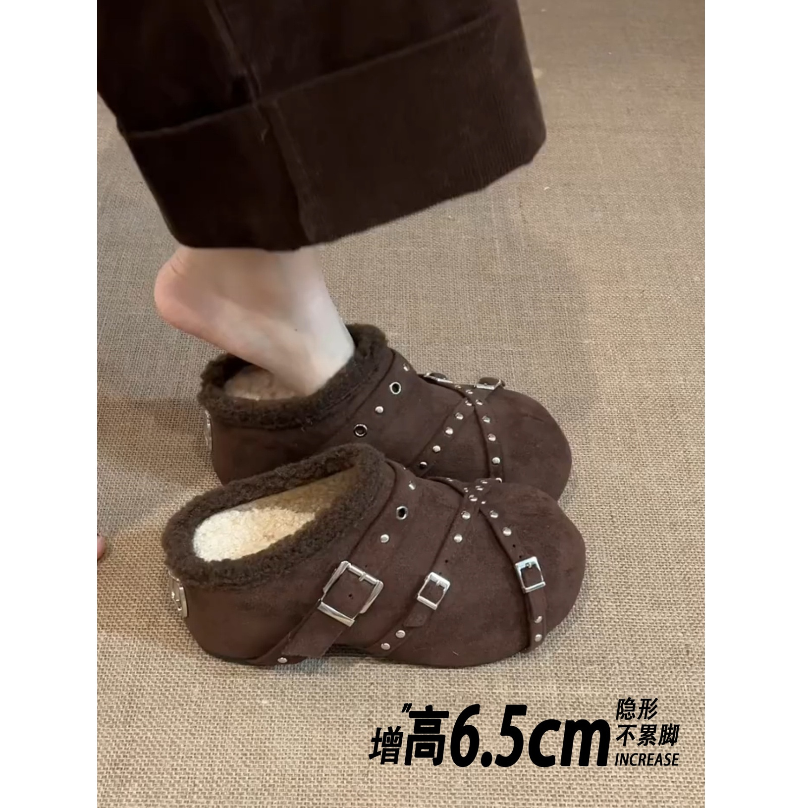 【怪美主义】铆钉双扣带包头拖鞋女2025冬季新款小个子厚底毛毛鞋