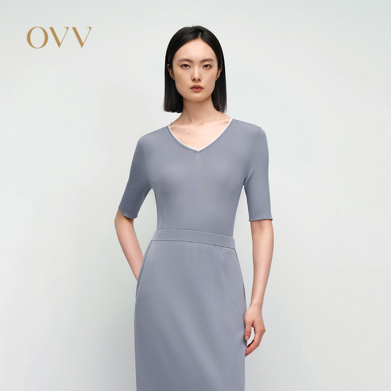 OVV2025春夏新款女装经典撞色点缀V领罗纹短袖针织衫GNZBJ25008A