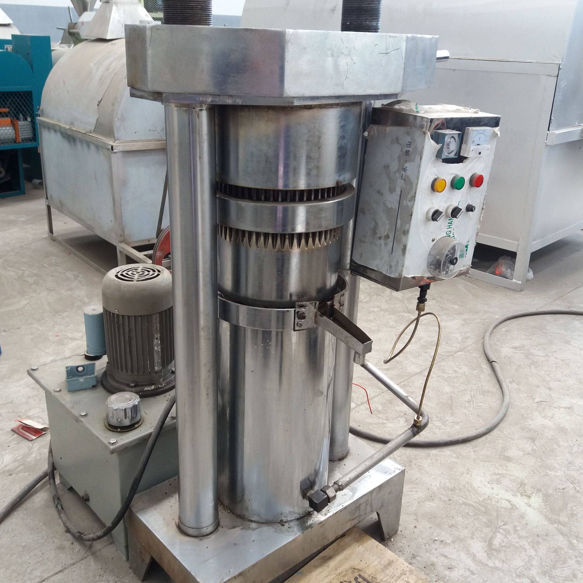 立式不锈钢芝麻香油机 城镇油坊用立式榨油机 菜籽液压榨油机