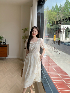 丽江印象 烈儿Lierkiss 莱赛尔天丝镂空花朵方领连衣裙32LYG166
