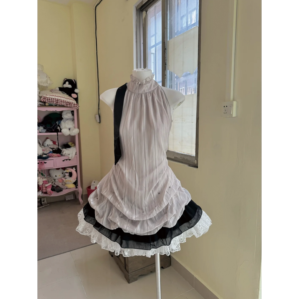 古早千金系带挂脖连衣裙夏季新款小个子甜美收腰显瘦连衣短裙
