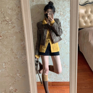 2023秋季新款美拉德棕色短款外套黄色翻领打底衫时尚叠穿减龄套装