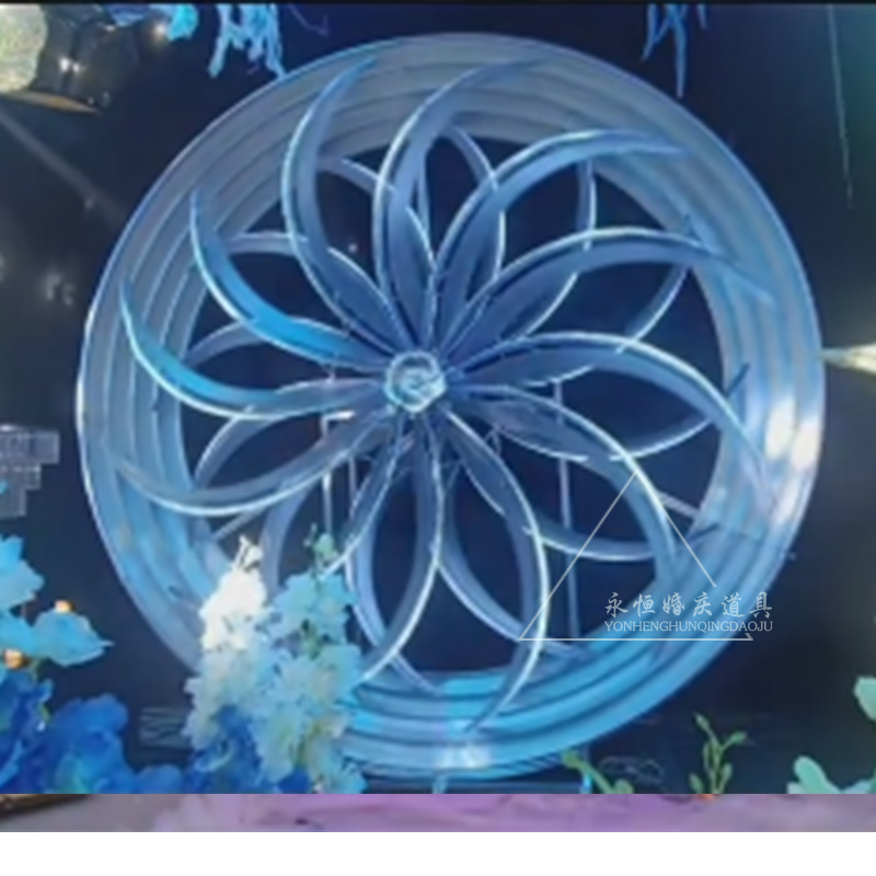 新款婚庆道具铁艺发光背景电动旋转风车摆件酒店婚礼堂悬吊式天花