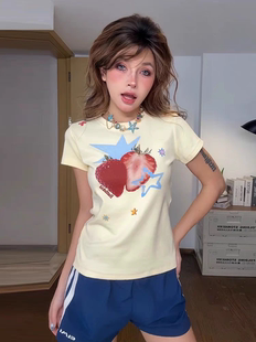 辣妹纯棉短上衣tee 奶黄色显瘦正肩t恤女夏季 水果印花修身 短袖 美式