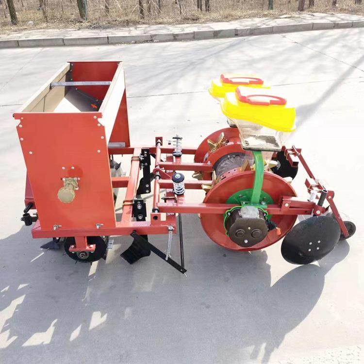 新型玉米谷物铺膜播种机花生谷子高粱辣椒精播机膜上打孔鸭嘴式
