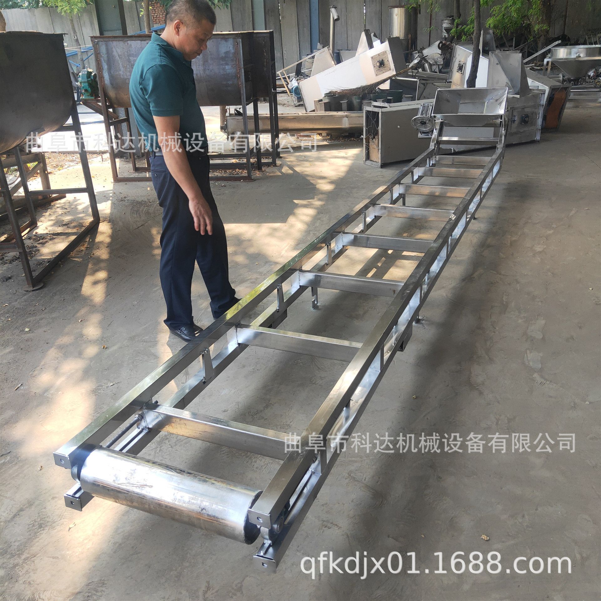 建筑工地用河沙碎石混料搅拌皮带输送机 传输带上料机 V型槽型辊