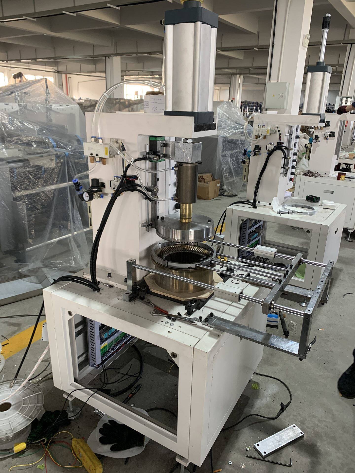 网红空气炸锅纸盘机一次性托盘机蛋糕托盘机