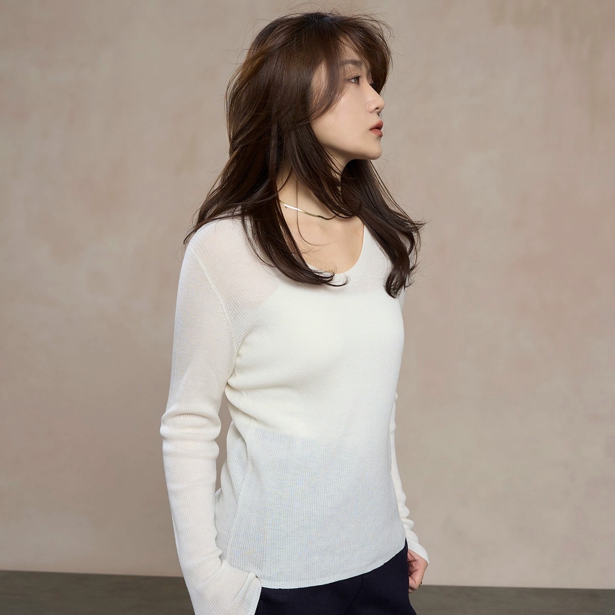 黑色纯羊绒圆领针织衫羊毛打底衫