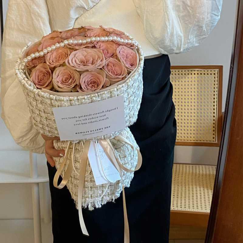 花束玫瑰花仿真花小香风花束成品生日礼物香皂花假花永生花送女友