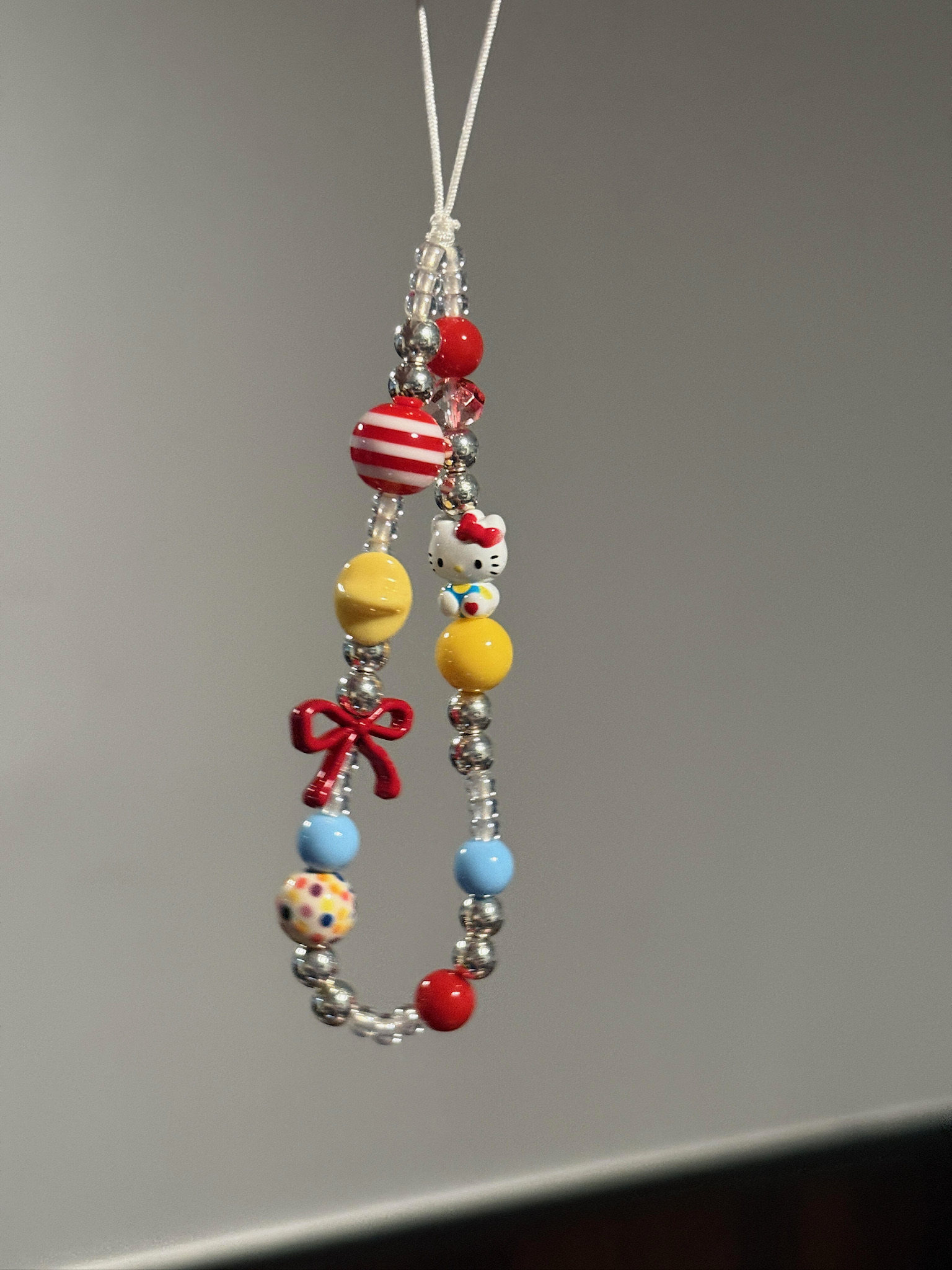 ins风多巴胺可爱百搭红黄kt蝴蝶结手链手机壳挂饰ccd相机挂件