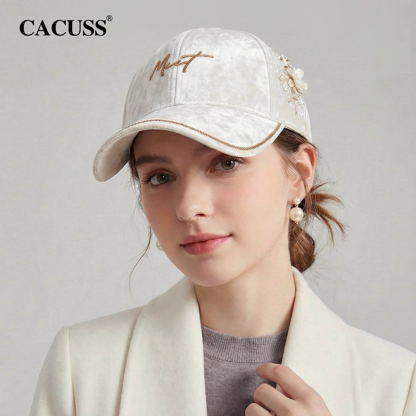 CACUSS丝绒国风鸭舌帽子女秋冬百搭优雅立体珠花刺绣棒球帽显脸小