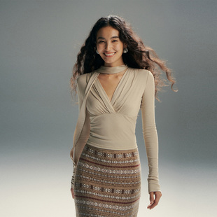 PynkiSwear 奶咖色/黑色天丝交叉V领修身长袖上衣女桑蚕丝飘带T恤