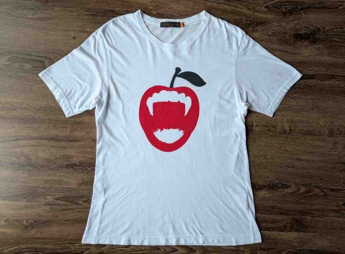 thumbnail for Original Development: The strongest undercover 07AW Fang Apple short-sleeve on the market