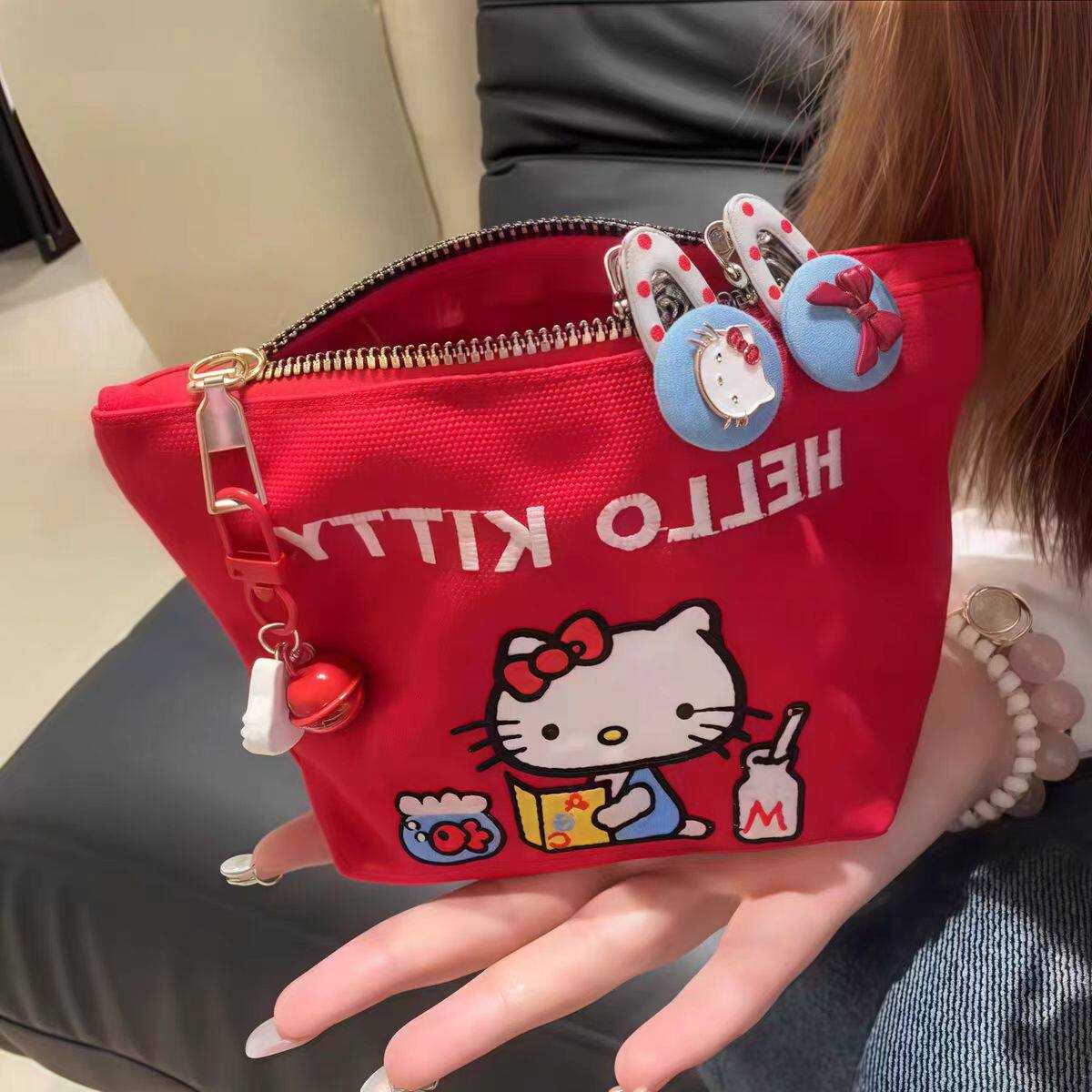 哈喽Kitty收纳包女2026新款高