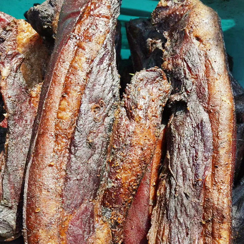 贵州土特产腊肉农家自制柏树枝烟熏腊香肠五花肉腌制腊肠毕节遵义