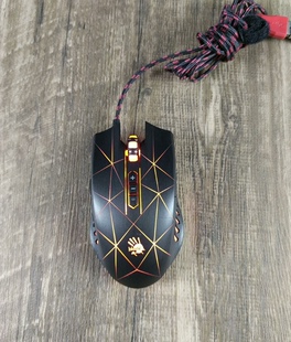 双飞燕血手幽灵Q81V8M游戏鼠标有线电竞机械USB吃鸡LOL穿越火线