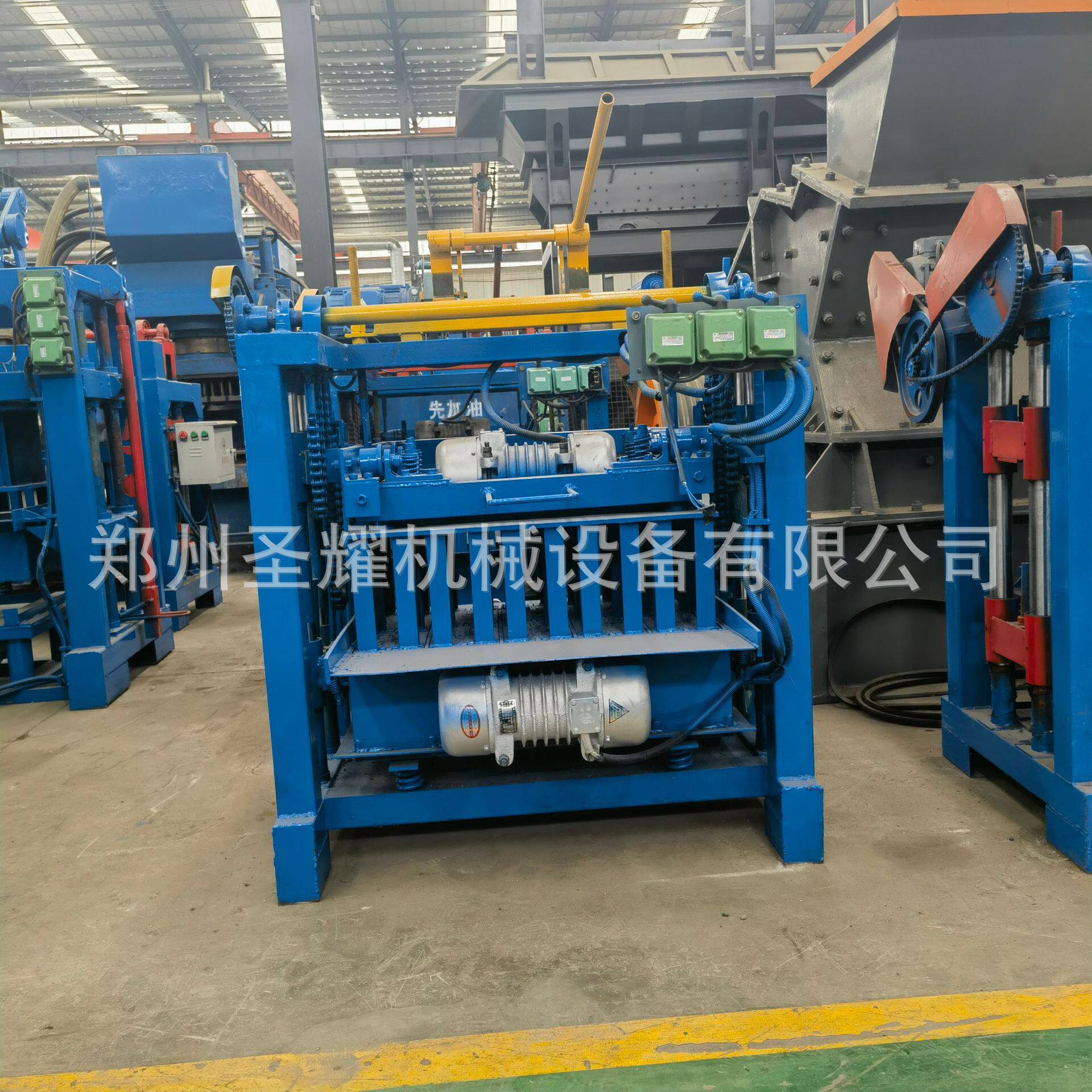 空心砖机湖北黄冈半自动水泥垫块机空心制砖机可更换模具免烧砖机