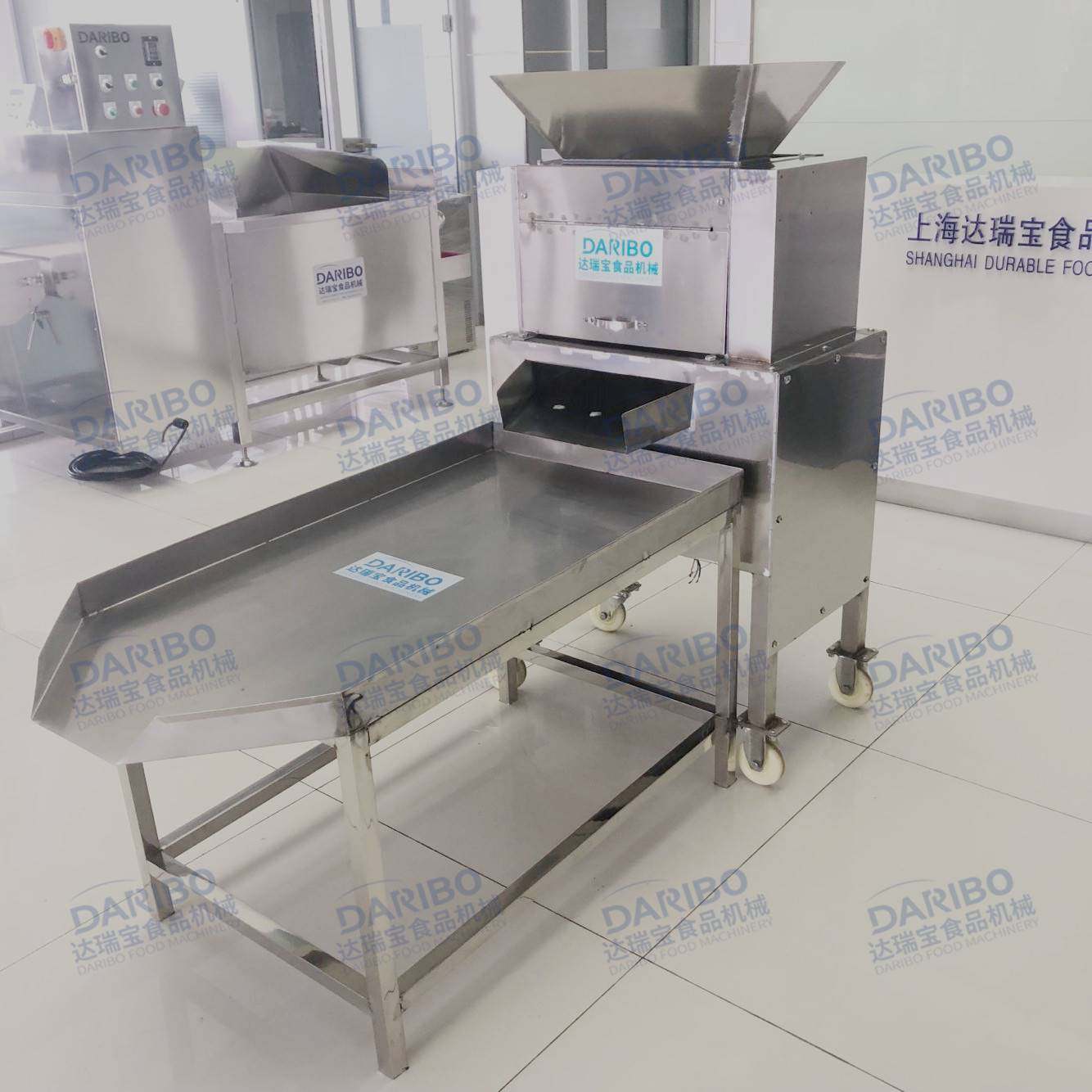 lDRB-QZ0.5T鸡蛋果榨汁机 百香果整条产线设计 百香果挖汁机