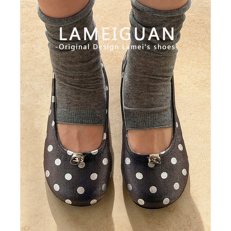绝美灰色波点平底芭蕾玛丽珍一脚蹬女春2026新款气质浅口圆头单鞋