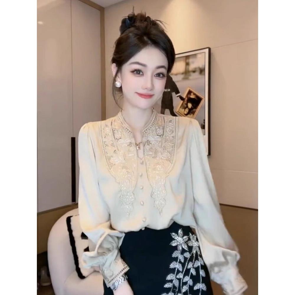法式宫廷风刺绣蕾丝纹理感真丝奶茶系时尚品质衬衫2025春季新品女