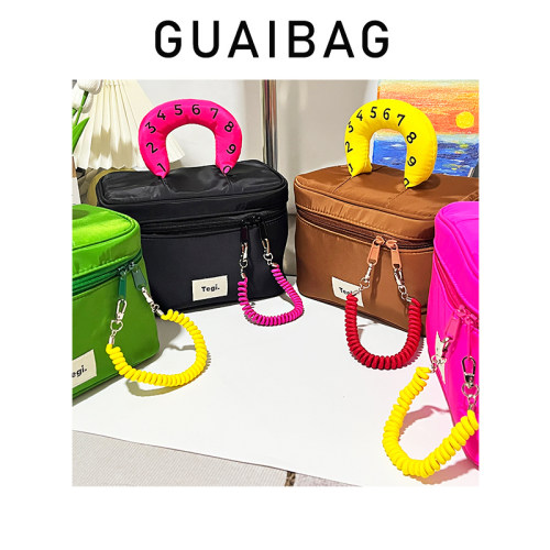 韩国tegi化妆包大容量刘亦菲同款包撞色可爱洗漱包小众手提拎包