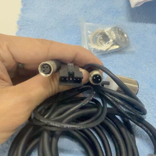 议价邦纳BANNER超声波单双张检测传感器 MDS-M18U60适用