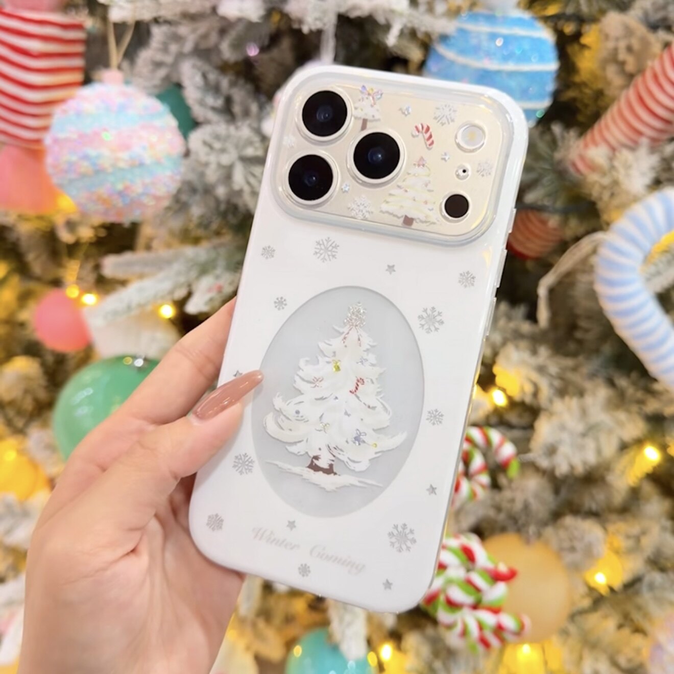 圣诞节主题雪花苹果超火17promax手机壳新款外壳iPhone16pro保护套高颜值小众网红壳15/14镜头摄像头全包防摔