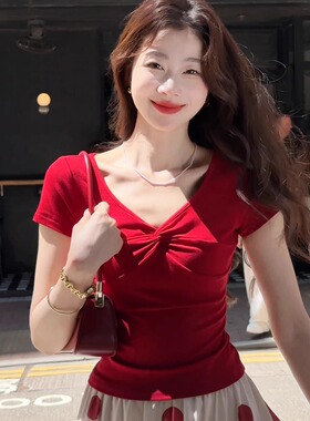 复古港风红色扭结不规则正肩短袖T恤女夏季独特漂亮的短款小上衣