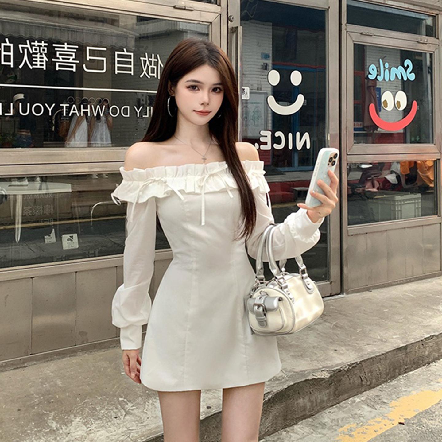 法式一字肩修身收腰白色连衣裙女