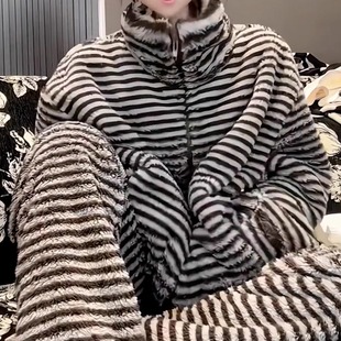 秋冬季珊瑚绒简约条纹家居服套装2025年新款加绒加厚立领睡衣女款