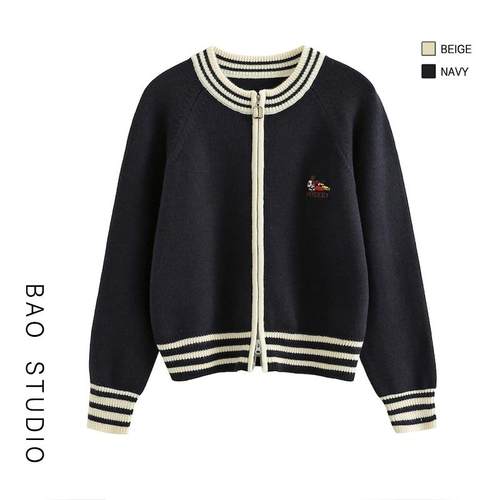 学院风撞色刺绣针织衫