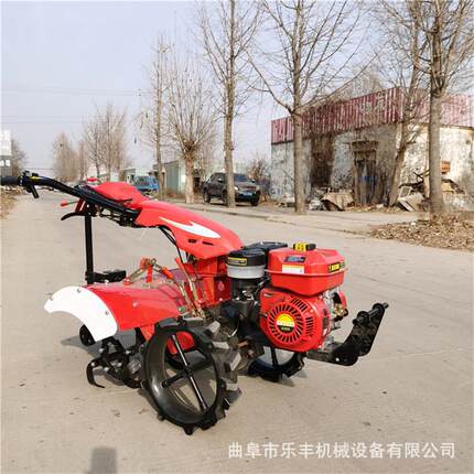 多功能微耕机 小型四驱农用柴油耕地机 家用翻地柴油旋耕机