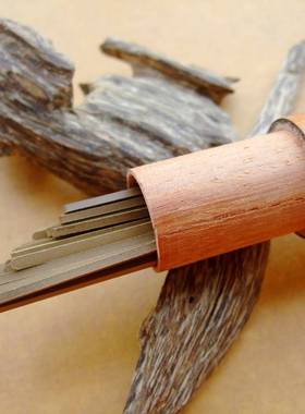Natural Vietnam 7A Oud 30pcs Square Incense Stick 8.8cm Aqu