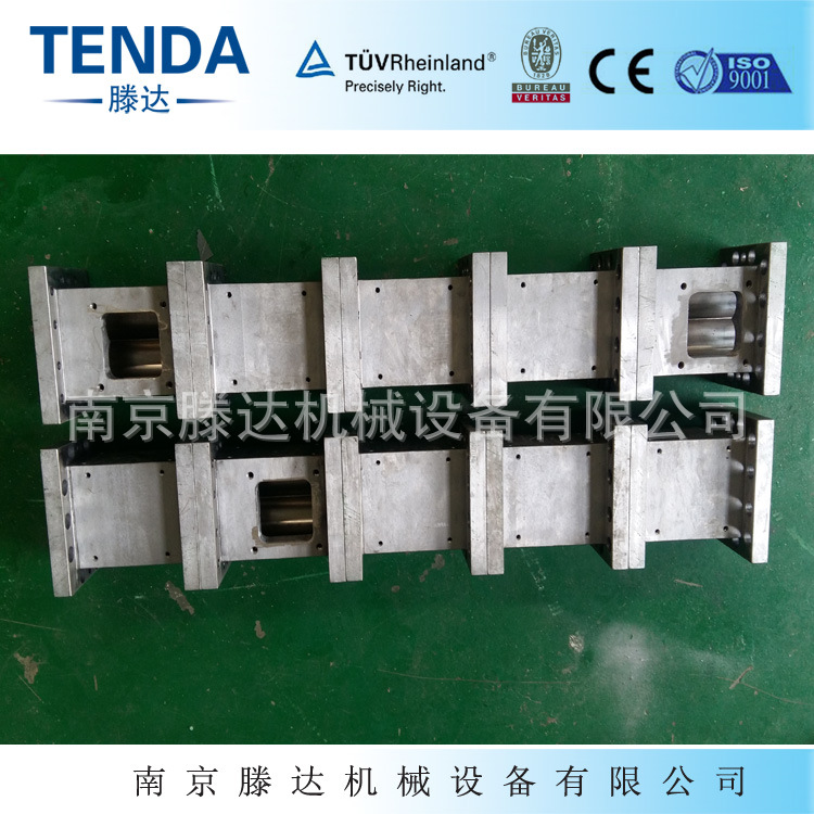 挤出机双螺杆配件耐磨机筒闭口筒体螺杆双螺杆造粒机侧喂料筒体
