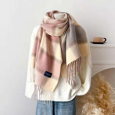韩系氛围感仿羊绒粉色格子厚围巾女学生情侣冬季护颈围脖子配大衣