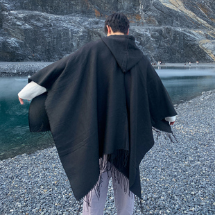 纯黑色大披肩斗篷披风男外搭带帽子厚围巾新疆川西北青海旅游穿搭