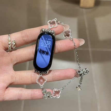 适用小米手环10表带ins闪钻四叶草透石表链小米9/8/7/6/5nfc镶钻伸缩链红米watch5/4表带华为Fit4女89Pro腕带