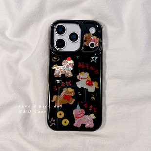 新年趣味文字小马适用苹果17手机壳iPhone17Promax新款16高级感15保护套13硅胶14防摔全包男女款马年软壳黑色