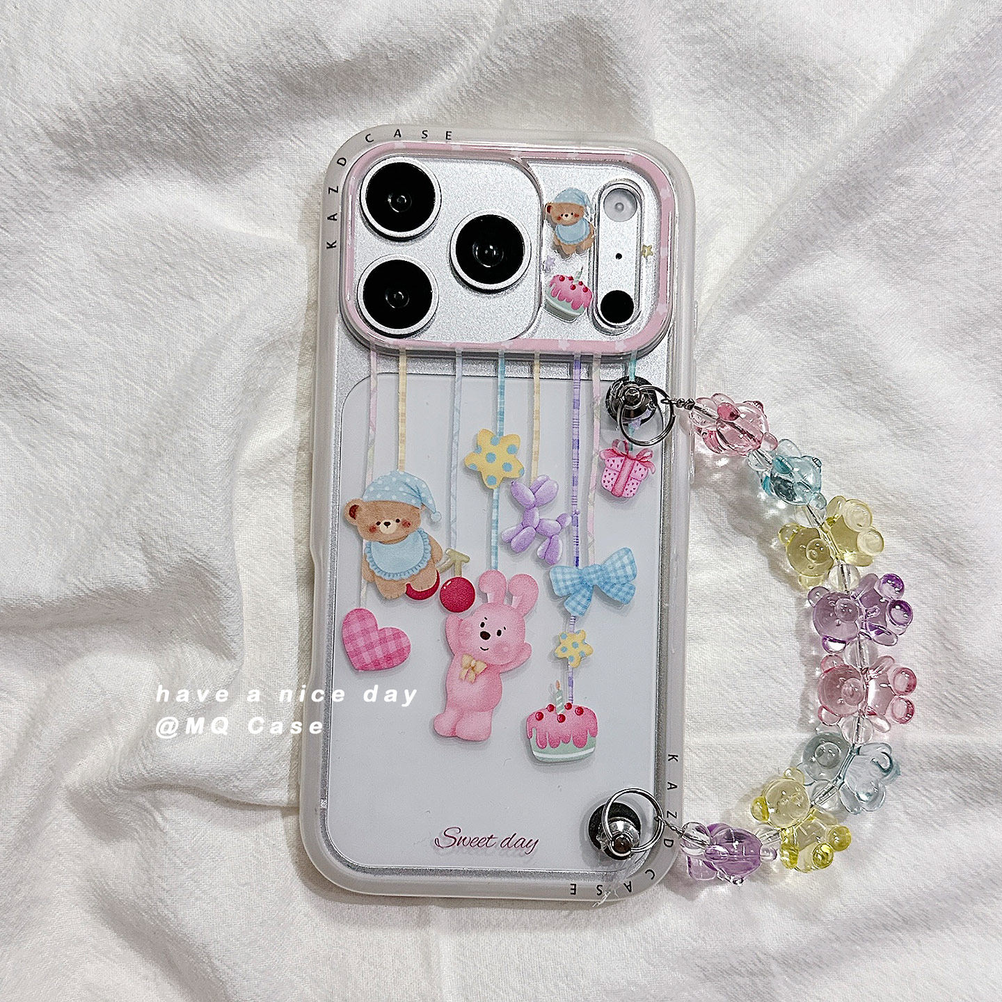 可爱小熊卡通适用苹果17手机壳iPhone17Promax新款16高级感15保护套硅胶防摔全包创意女款手提腕带软壳少女心
